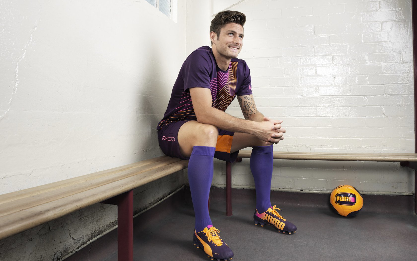 “阿仙奴与热刺，香港赛场谁能掌控节奏？”